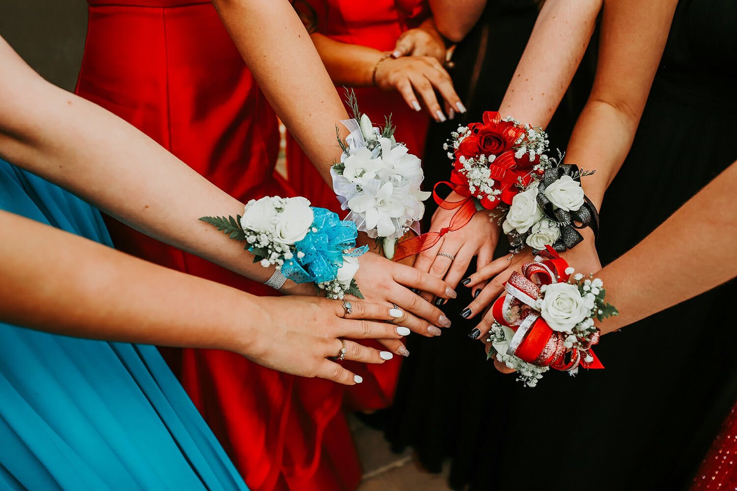 Prom Transpotation Luxurious Prom Transport with PLS VIP Limo Experience